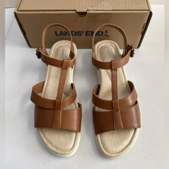 New Lands End Women's 7.5M Lightweight Comfort Sandals Shoes Brown Cognac - Picture 2 of 10
